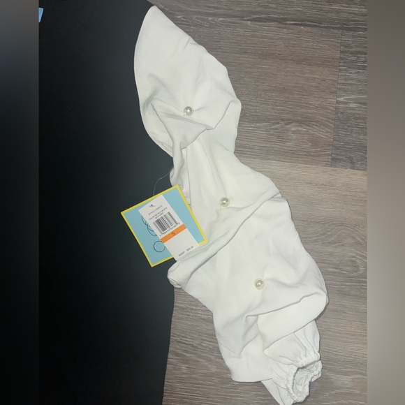 CeCe Black Top with White Puff Sleeves with Pearl Accents- Size Small - Picture 5 of 9